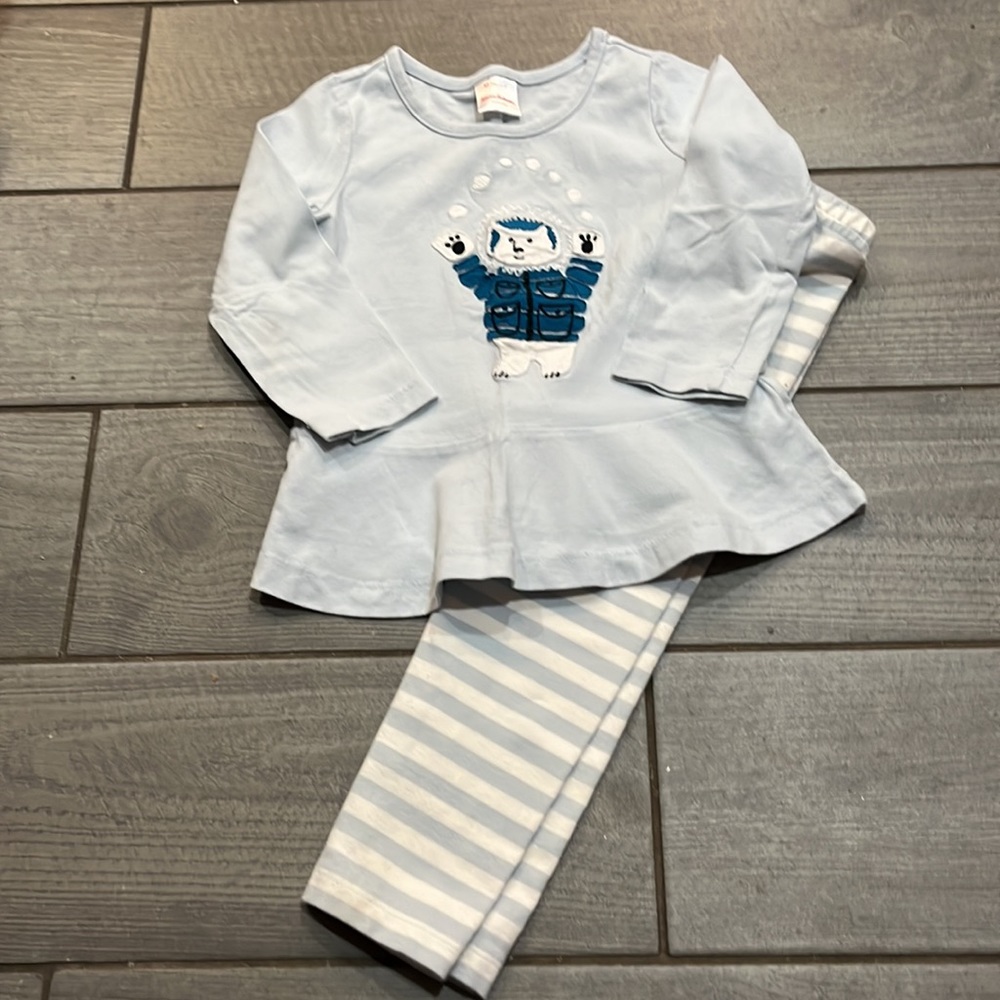 HA winter bear 🐻 outfit size 2T/ 85cm